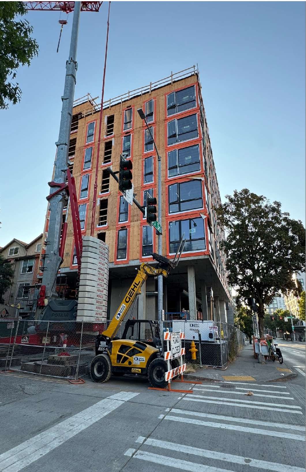 7–Story Student Housing Located in the University District in Seattle 22 Unit Project with Rooftop Amenity